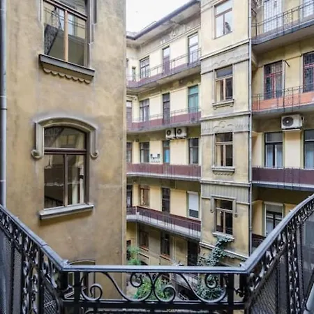 Klauzal Garden City Apartments- Studio K31
